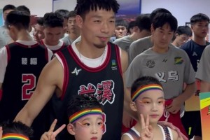 拼尽全力拿了17分，却遗憾离场！临安队25号球员吕升平